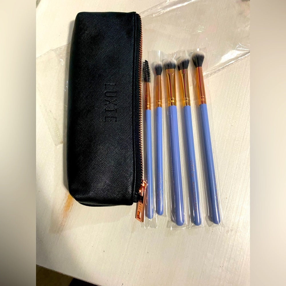 Luxie Brush bag!
